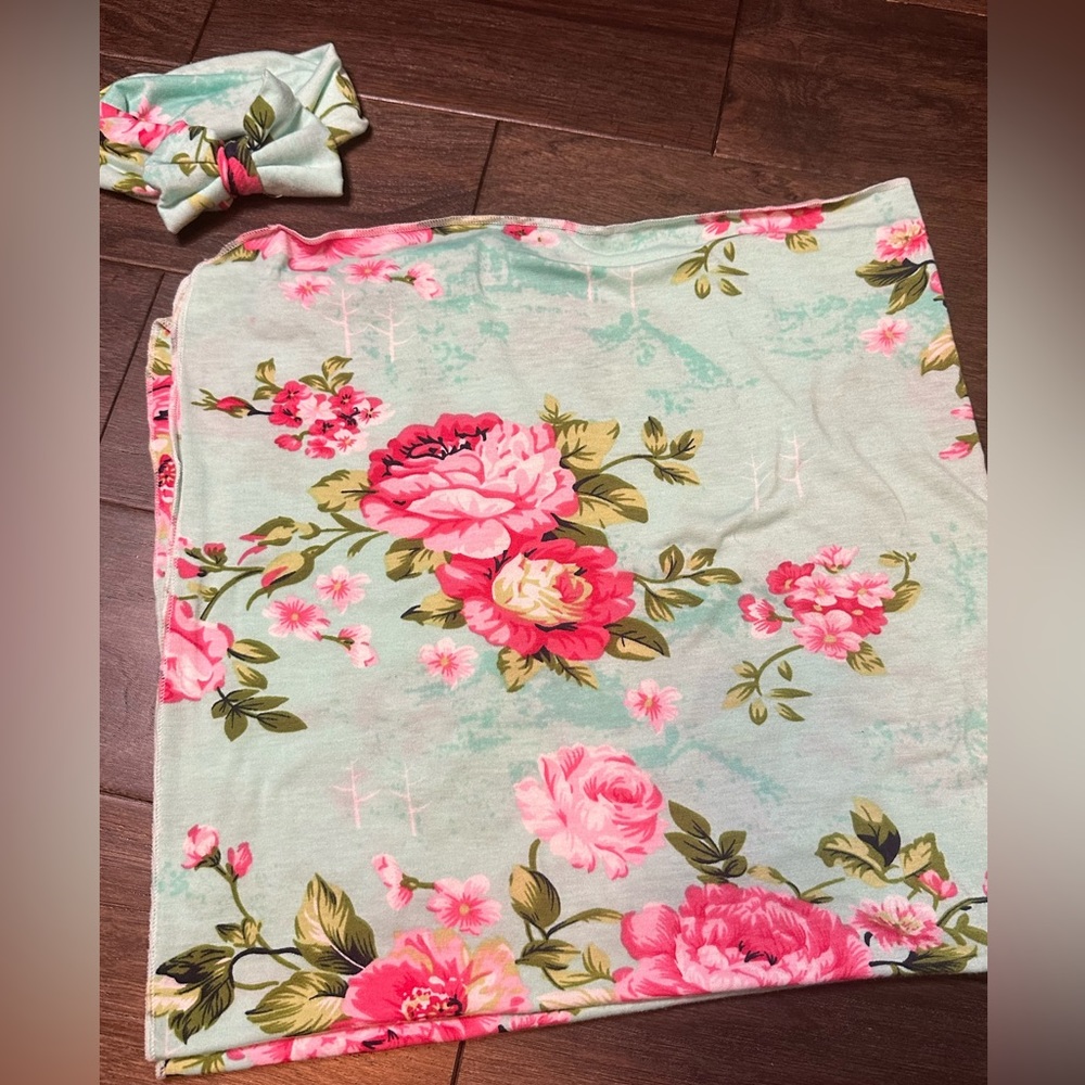 🚫SOLD Receiving blanket w/ matching headband